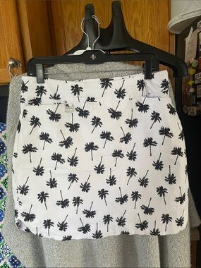 LULU B Women Palm white Black Golf Tennis Skort Size 12